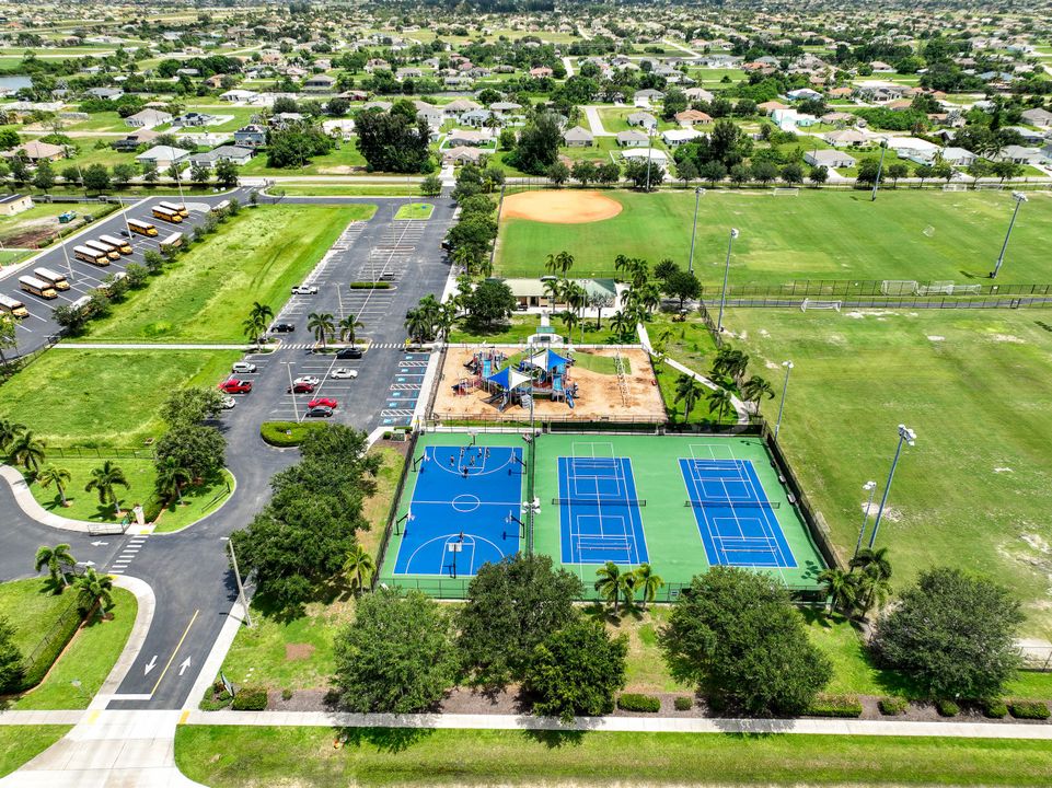 342 SW 28th Ave, Cape Coral, FL 33991