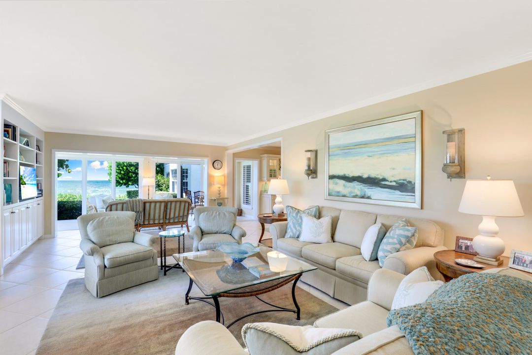 2701 Gulf Shore Blvd N, Villa #3, Naples, FL 34103