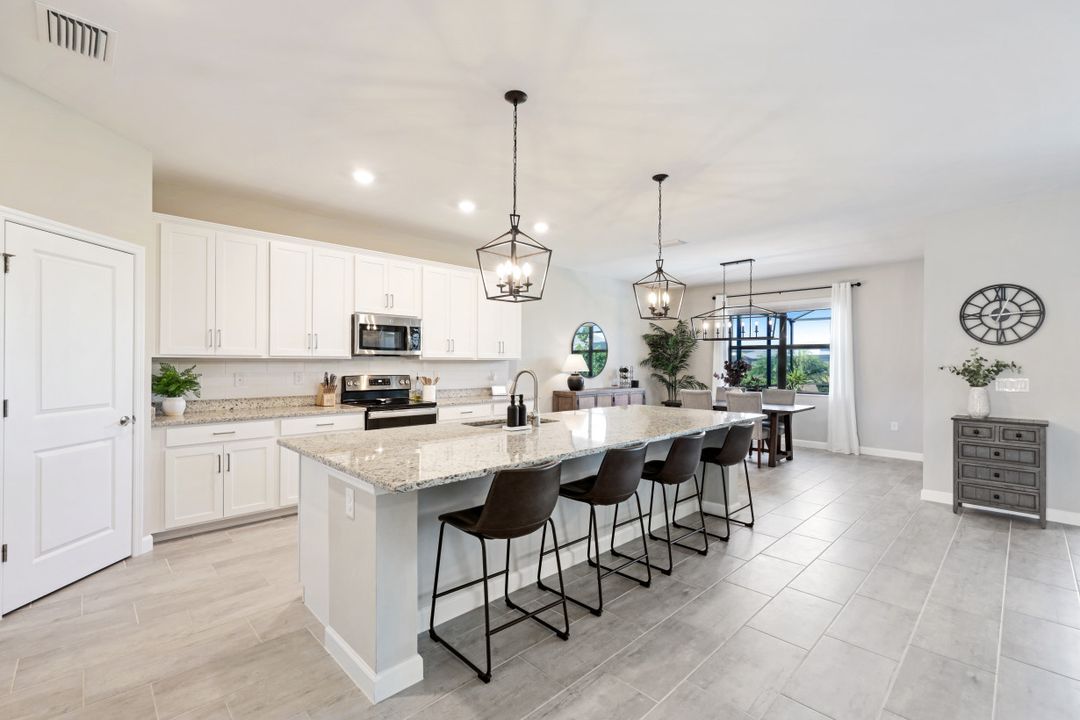 11591 Canopy Loop, Fort Myers, FL 33913