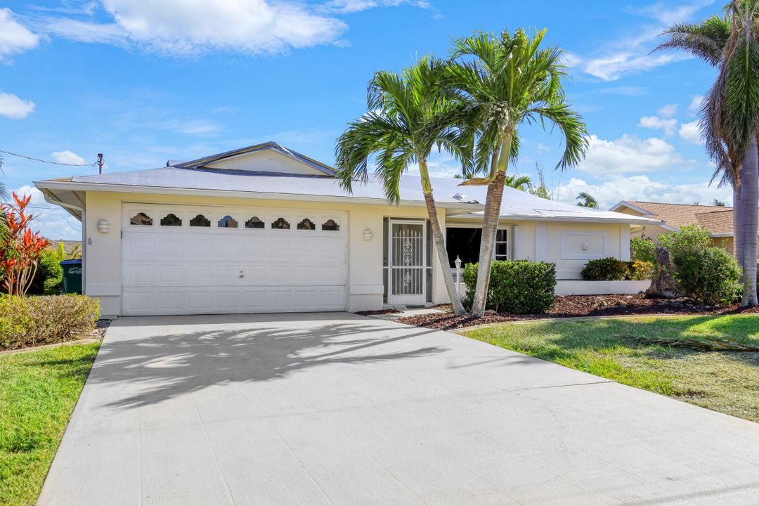 5327 SW 11th Ct, Cape Coral, FL 33914