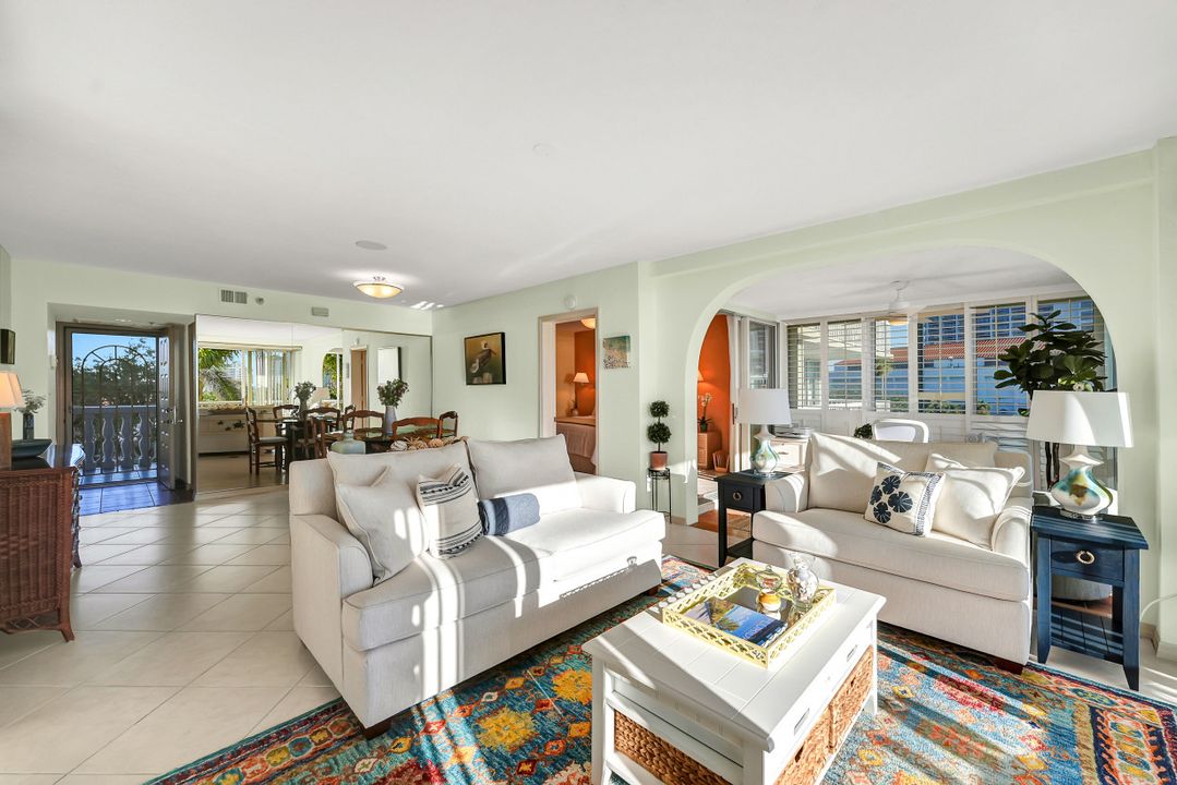 5501 Heron Point Dr #302, Naples, FL 34108