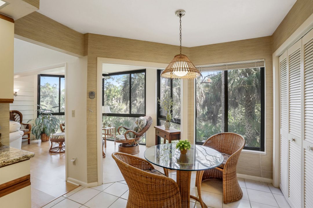 27006 Oakwood Lake Dr, Bonita Springs, FL 34134