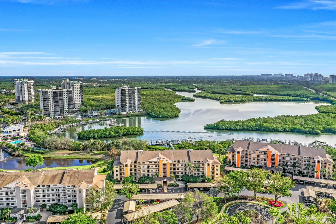 320 Horse Creek Dr #203, Naples, FL 34110