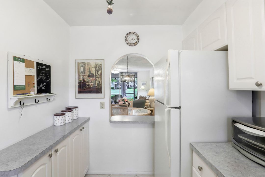 180 Turtle Lake Ct #103, Naples, FL 34105