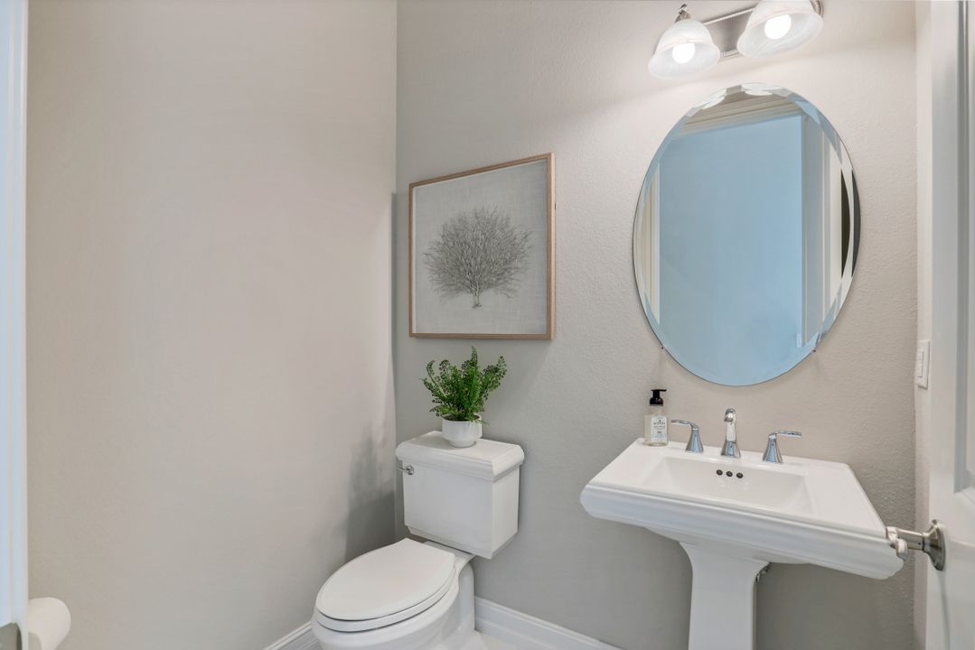 9011 Arrezo Ct, Naples, FL 34119