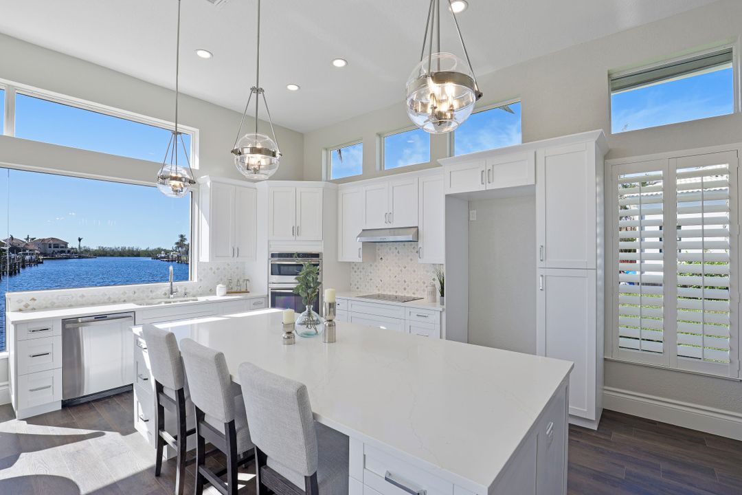 2200 El Dorado Pkwy W, Cape Coral, FL 33914