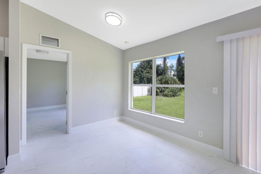 3521 NE 17th Pl, Cape Coral, FL 33909