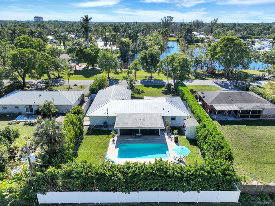 1229 28th Ave N, Naples, FL 34103