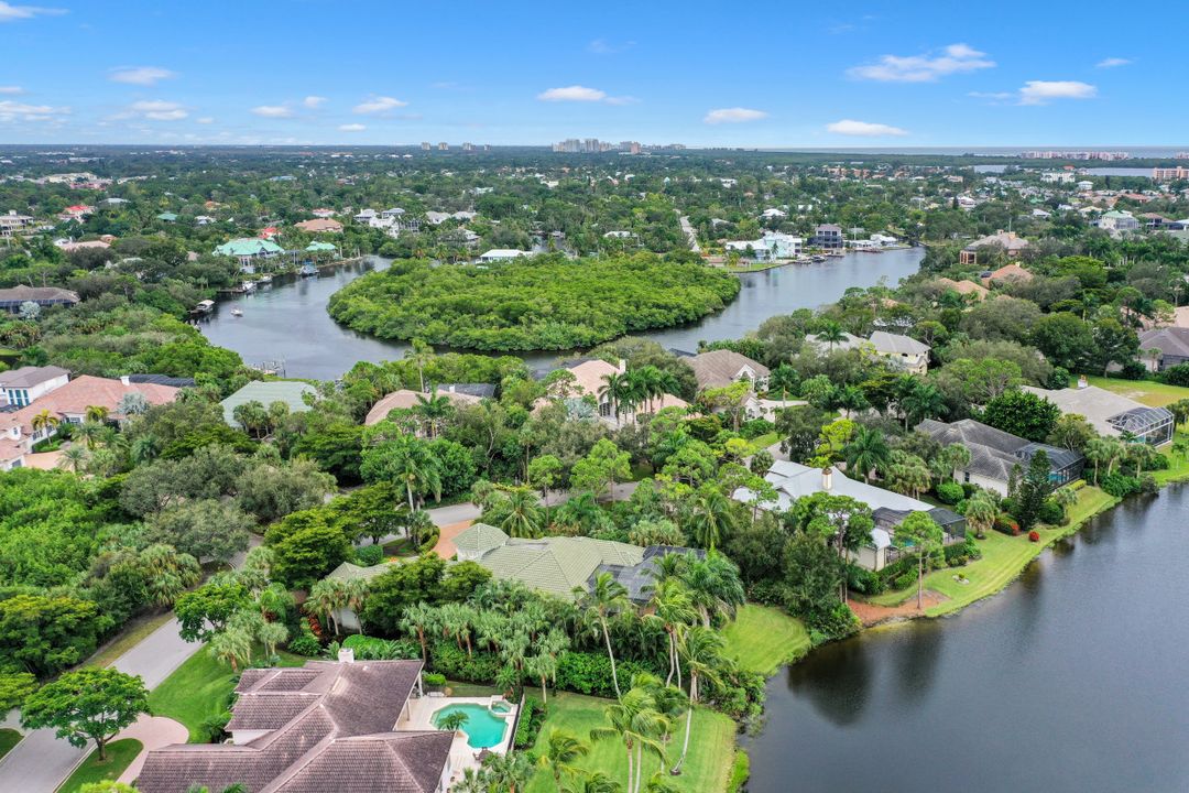 27280 Oak Knoll Dr, Bonita Springs, FL 34134