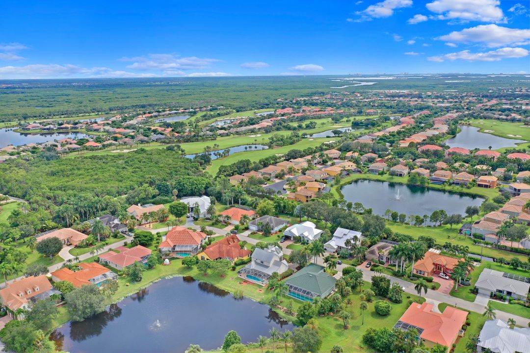 8708 S Lake Cir, Fort Myers, FL 33908