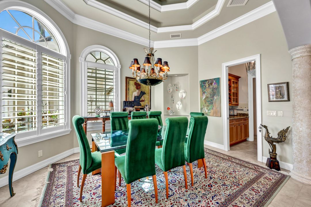 18020 Via Bellamare Ln, Miromar Lakes, FL 33913