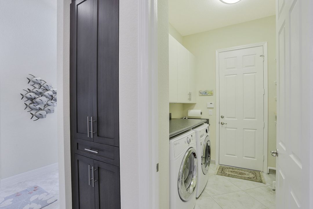 3263 Pacific Dr, Naples, FL 34119