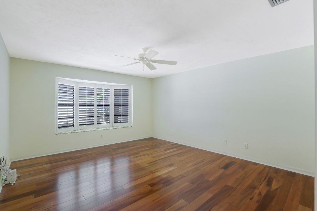 178 Cypress View Dr #C-34, Naples, FL 34113