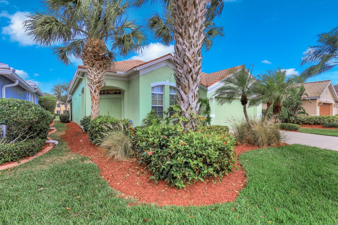 20060 Rookery Dr, Estero, FL 33928