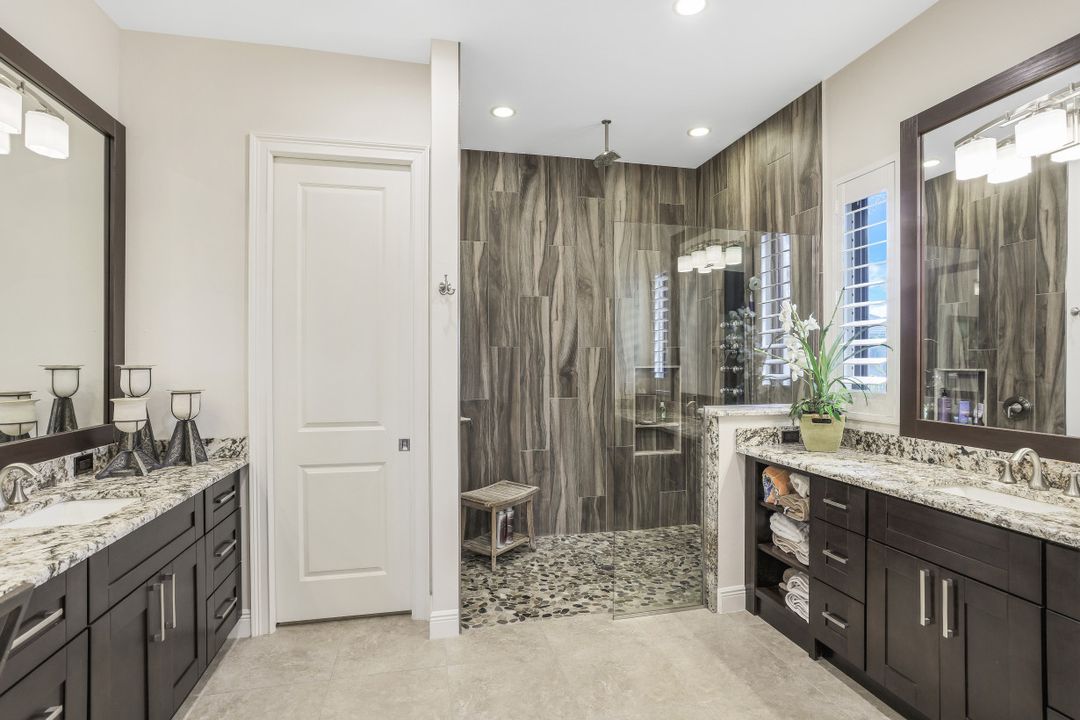 128 NW 39th Ave, Cape Coral, FL 33993