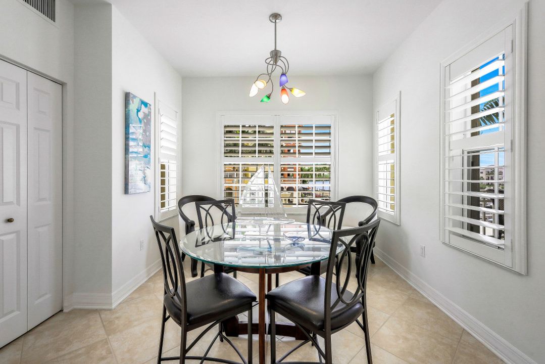 450 Bayfront Pl #4206, Naples, FL 34102