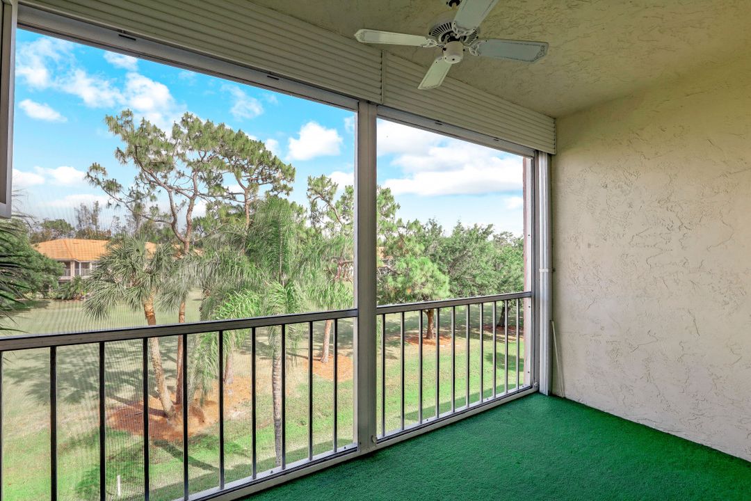 200 Turtle Lake Ct #303, Naples, FL 34105