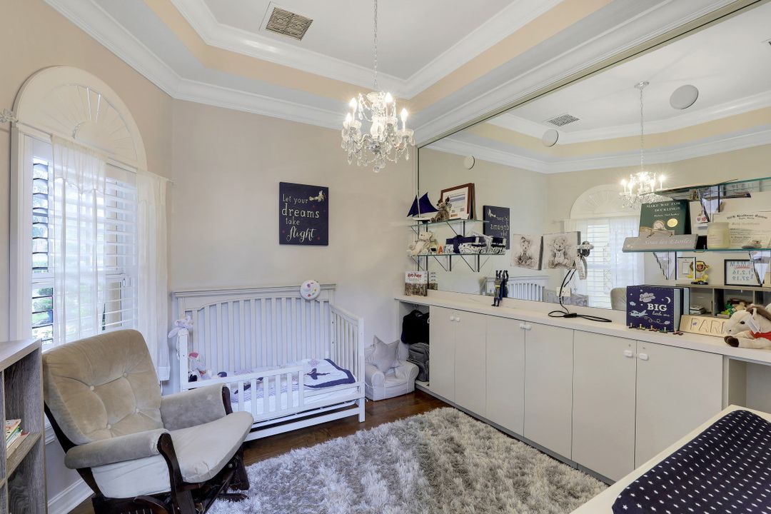 5119 Post Oak Ln, Naples, FL 34105