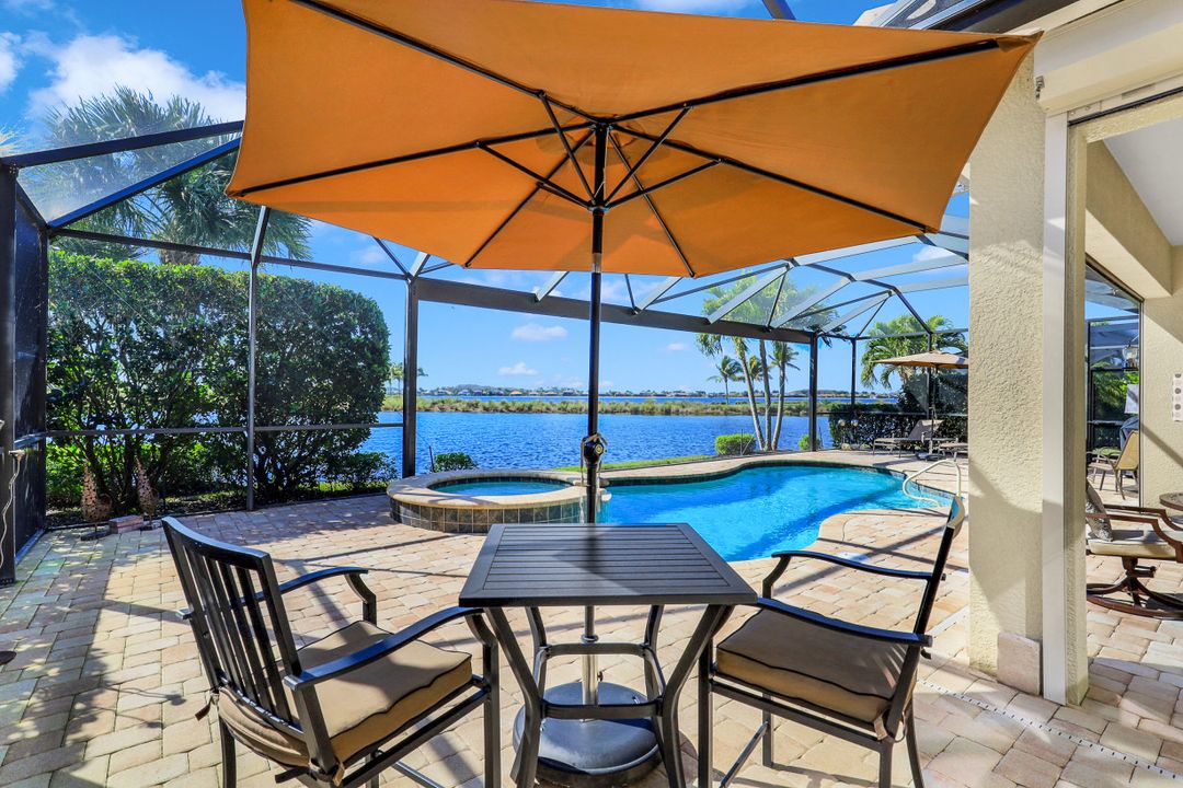 8961 Quarry Dr, Naples, FL 34120