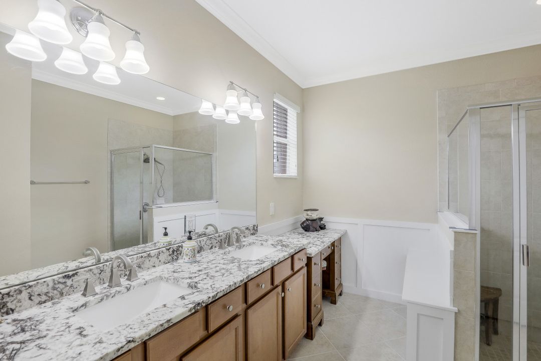 14615 Fern Lake Ct, Naples, FL 34114