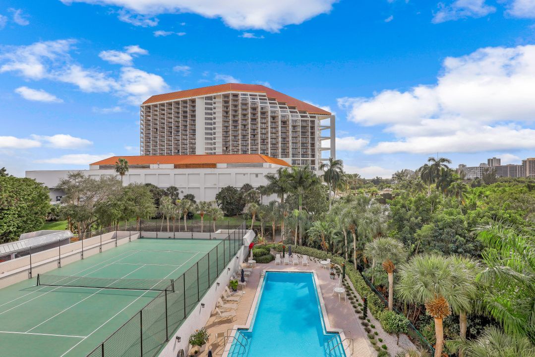 5501 Heron Point Dr #1203, Naples, FL 34108