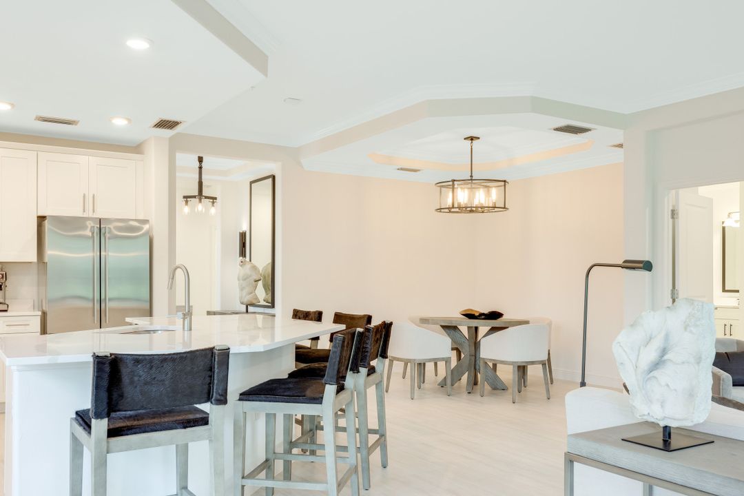 16348 Viansa Wy, Naples, FL 34110