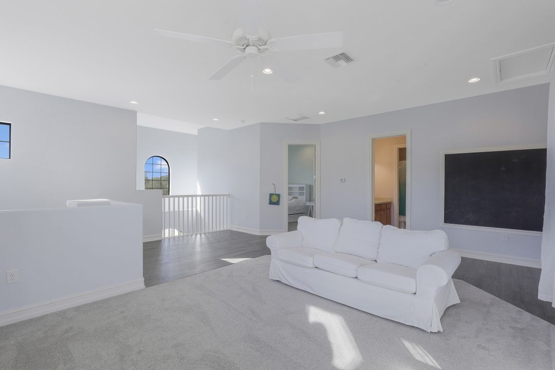 15907 Secoya Reserve Cir, Naples, FL 34110