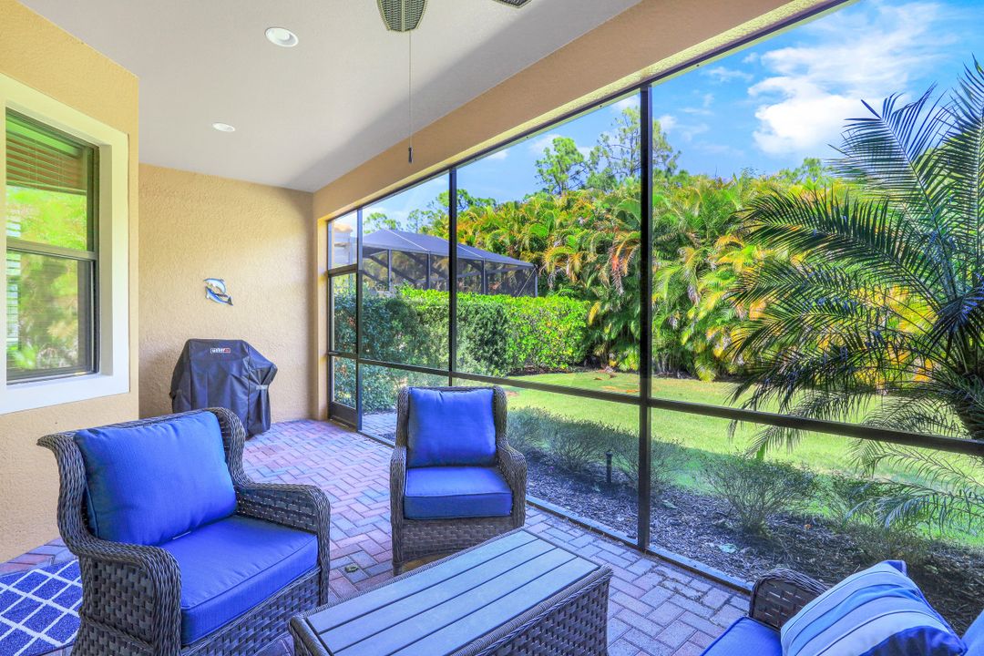 9247 Isla Bella Cir, Bonita Springs, FL 34135