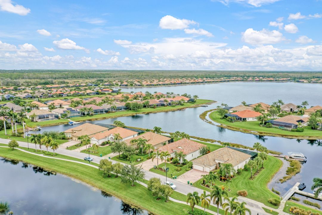 9364 Marble Stone Dr, Naples, FL 34120