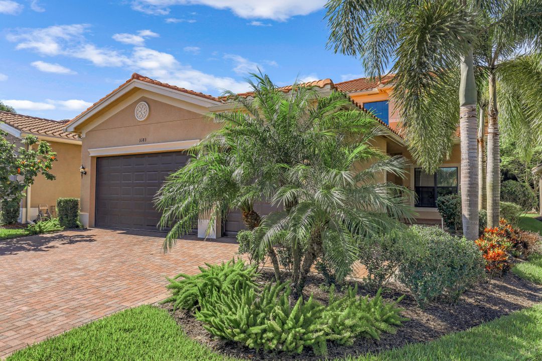 3183 Pacific Dr, Naples, FL 34119