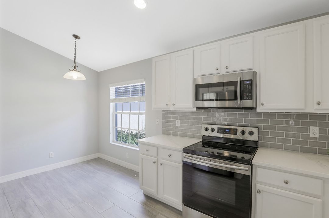 1622 Triangle Palm Terrace, Naples, FL 34119