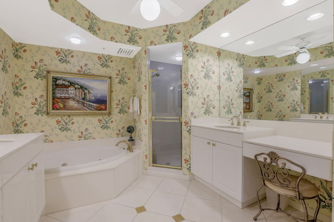 7225 Pelican Bay Blvd #605, Naples, FL 34108