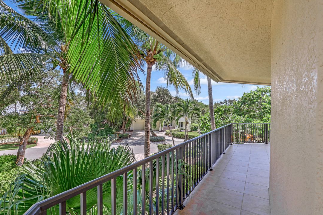 320 Wild Orchid Ln, Marco Island, FL 34145