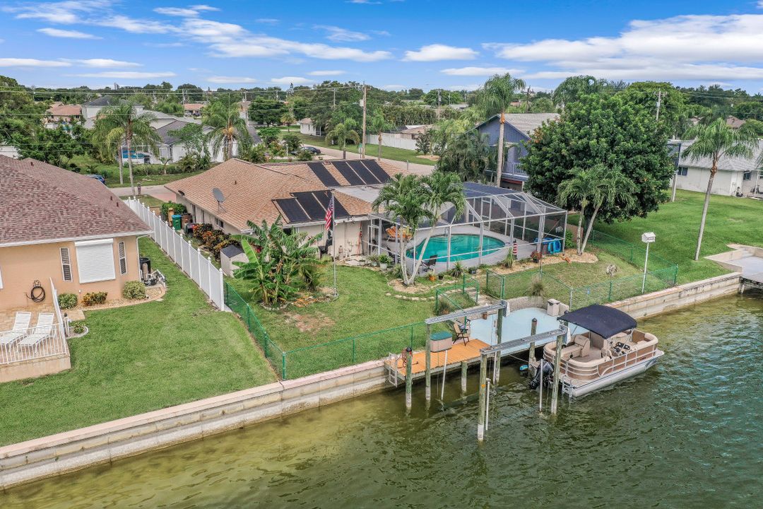 28 SE 12th Ave, Cape Coral, FL 33990
