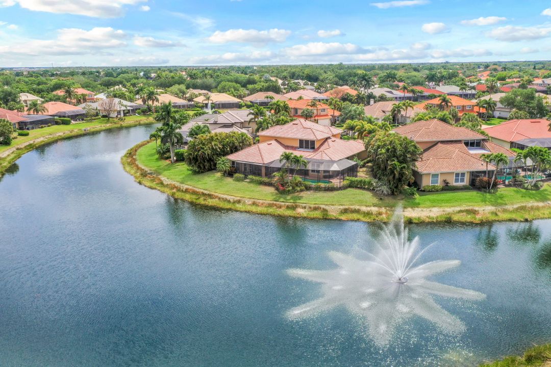 5119 Post Oak Ln, Naples, FL 34105