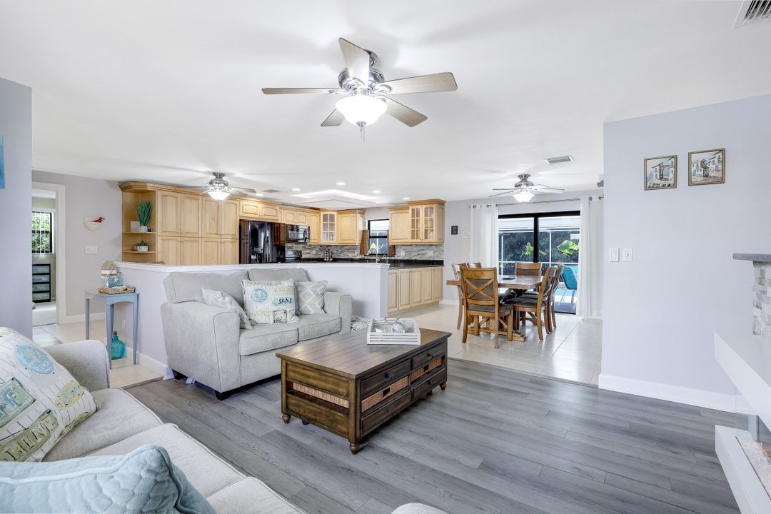 1214 SE 30th Terrace, Cape Coral, FL 33904