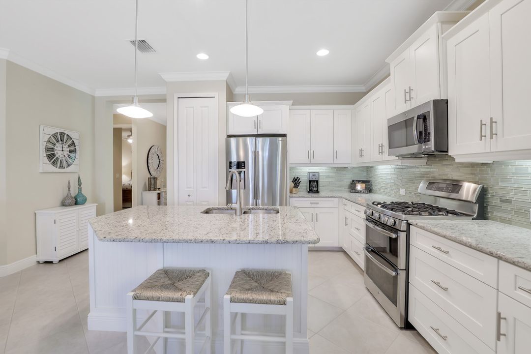 4441 Waterscape Ln, Fort Myers, FL 33966