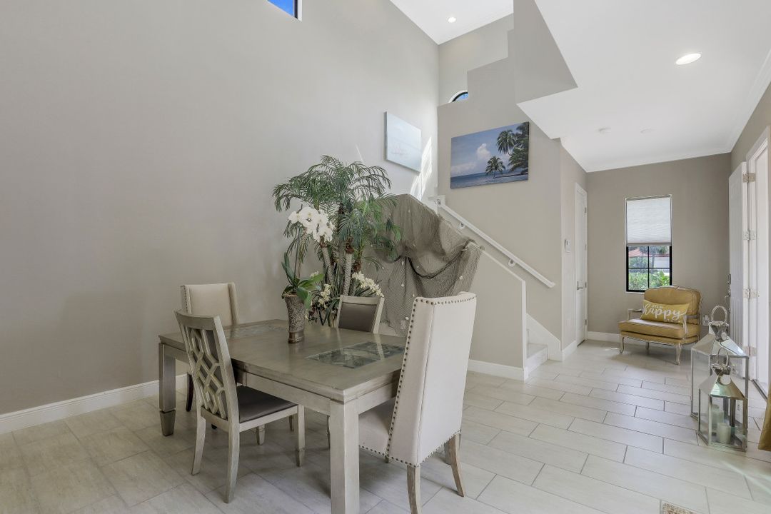 1300 Kendari Terrace, Naples, FL 34113