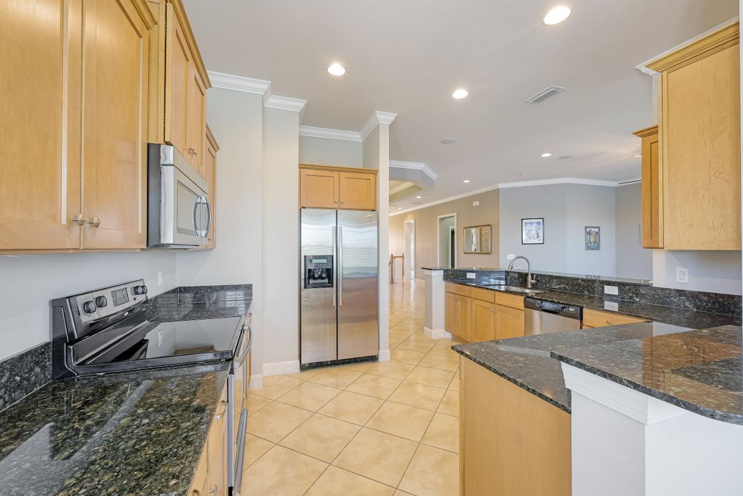 10380 Glastonbury Cir #202, Fort Myers, FL 33913