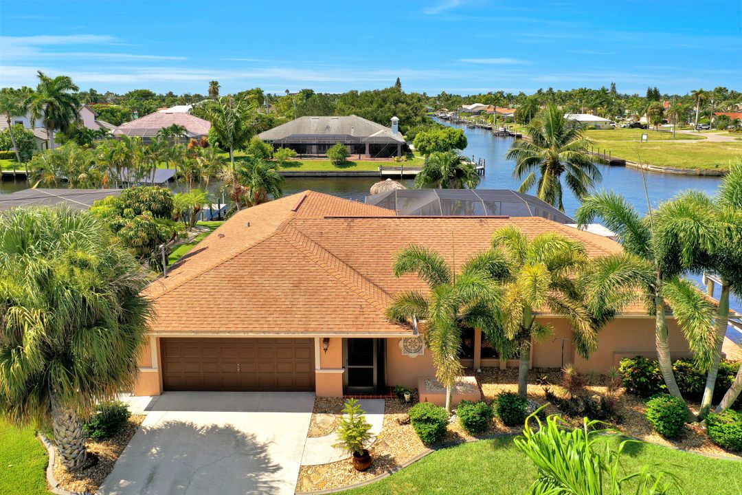 1902 SE 32nd St, Cape Coral, FL 33904