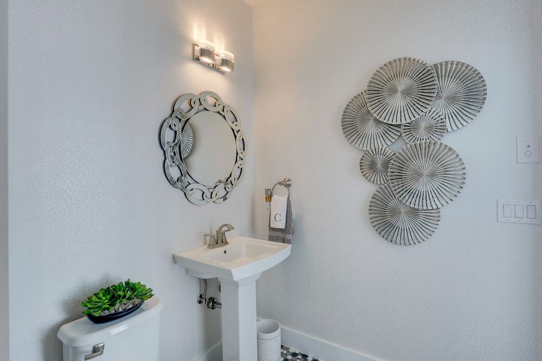 1214 El Dorado Pkwy E, Cape Coral, FL 33904