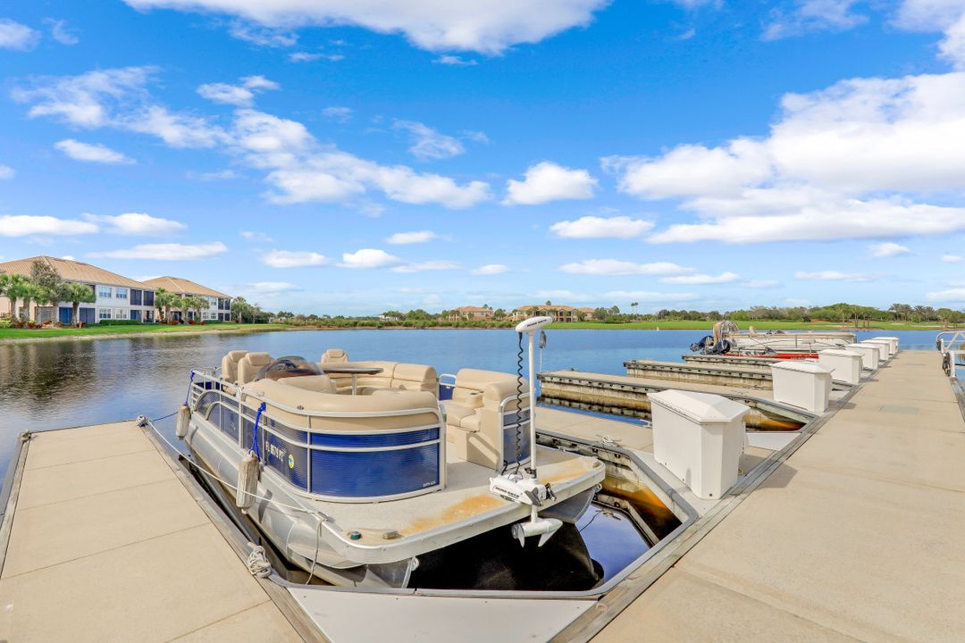 8763 Coastline Ct #101, Naples, FL 34120