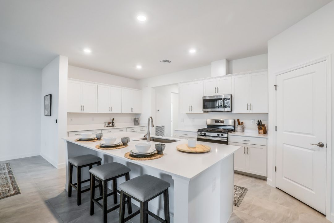 18315 Ridgeline Dr, Estero, FL 33928