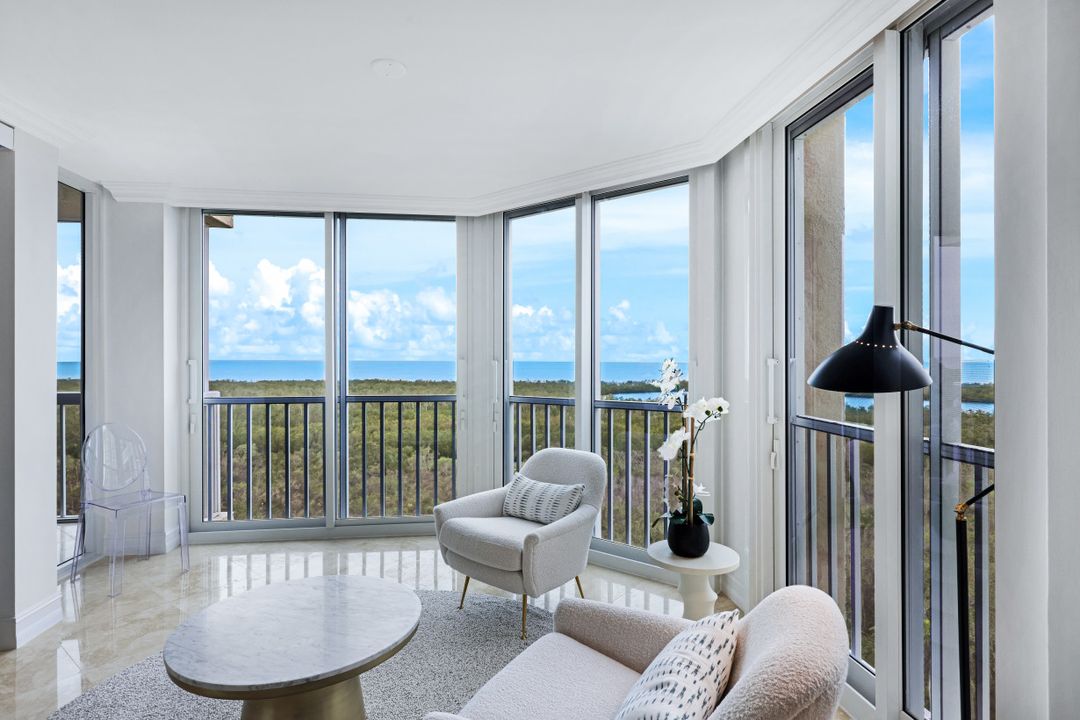 6585 Nicholas Blvd #1103, Naples, FL 34108