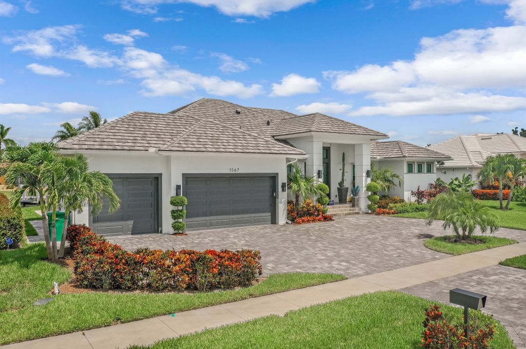 1567 Jamaica Ct, Marco Island, FL 34145