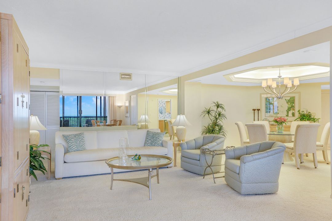 6075 Pelican Bay Blvd #506, Naples, FL 34108
