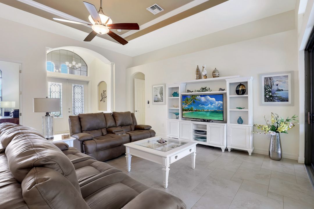 4330 SW 19th Pl, Cape Coral, FL 33914