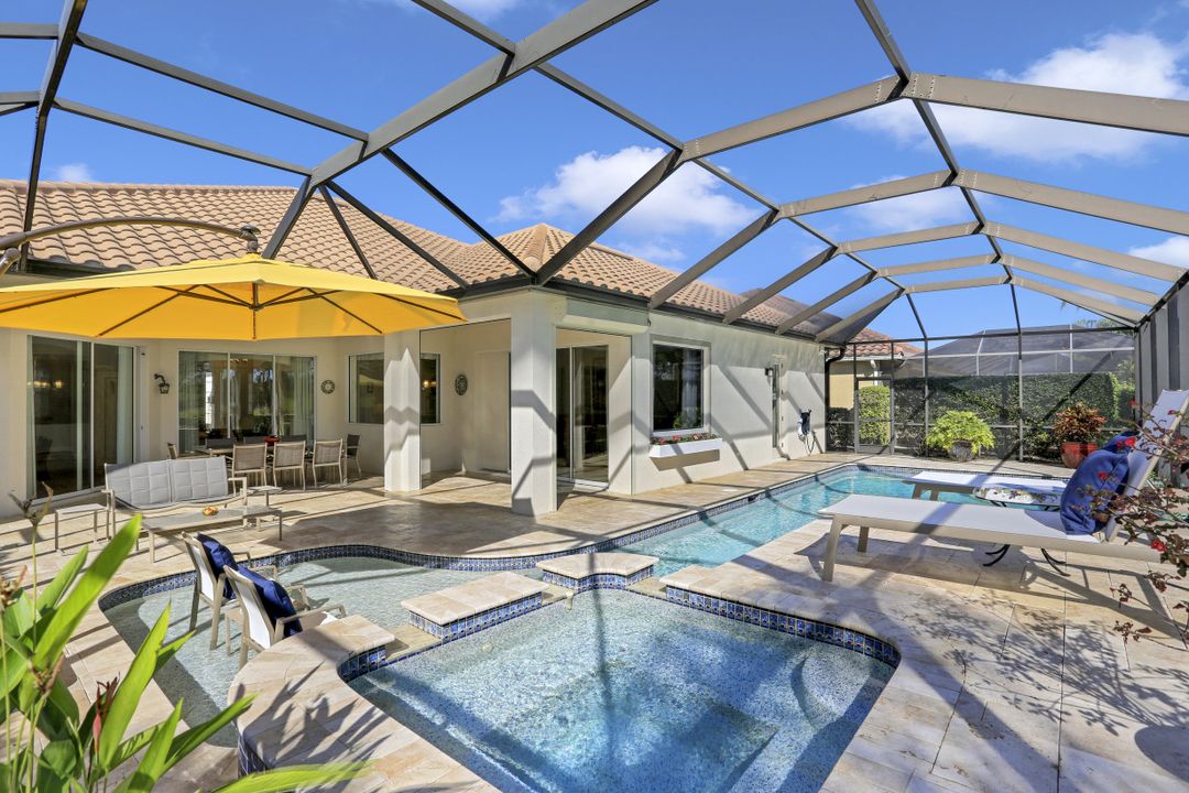 9755 Nickel Ridge Cir, Naples, FL 34120