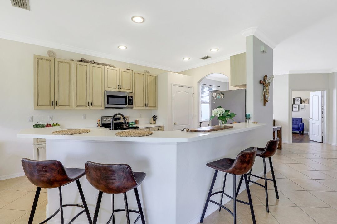 8392 Laurel Lakes Blvd, Naples, FL 34119