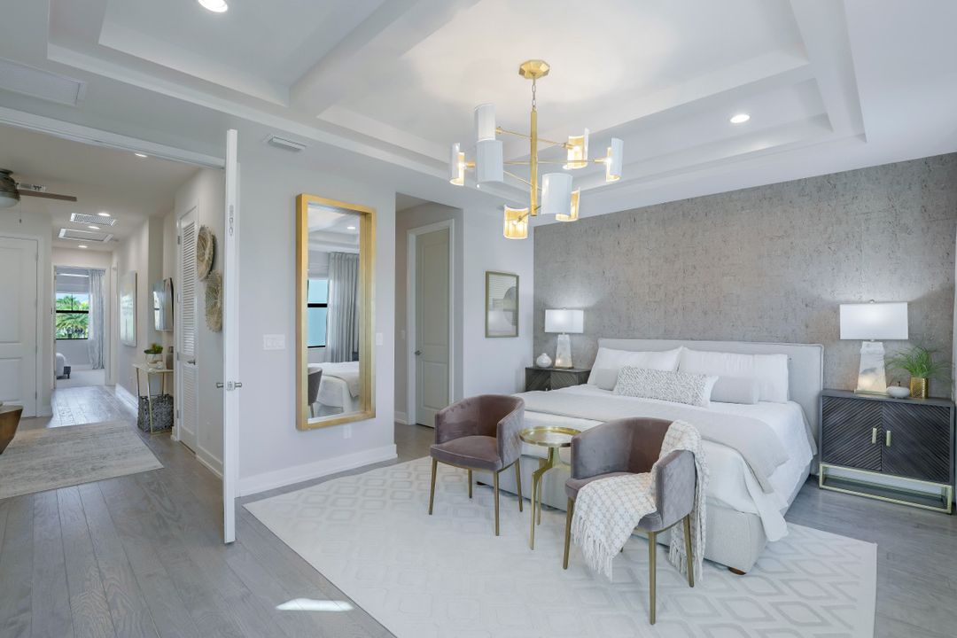 12944 Pembroke Dr, Naples, FL 34105